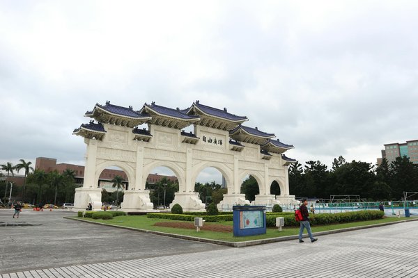 Où trouver des ateliers de fabrication de textiles traditionnels au Guatemala?